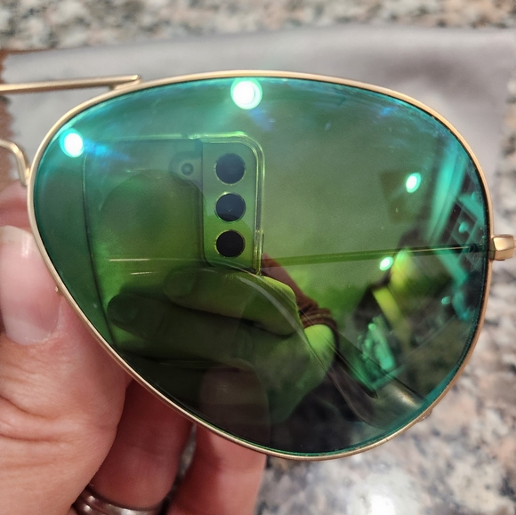 Green Tinted Ray Ban Aviator Sunglasses - Picture 4 of 8